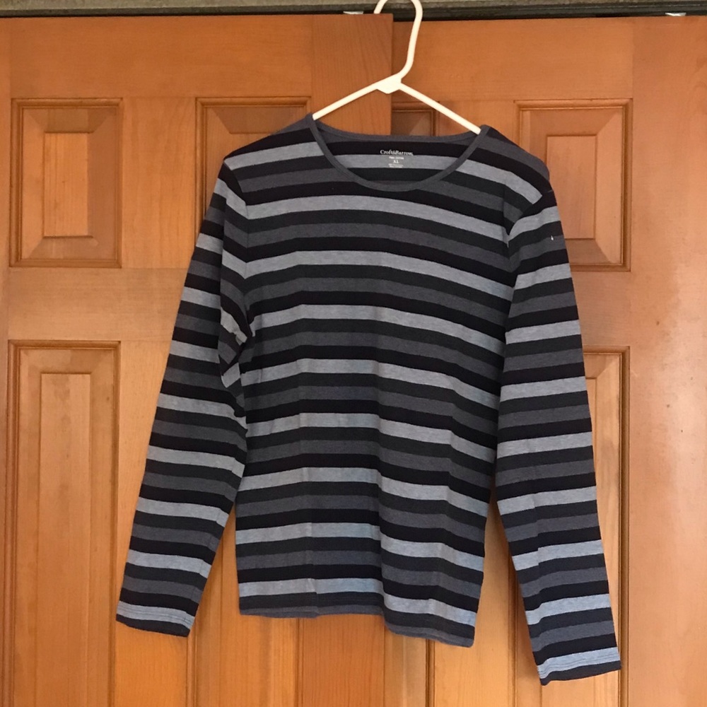 Croft&Barrow black and grey long sleeve sweater
